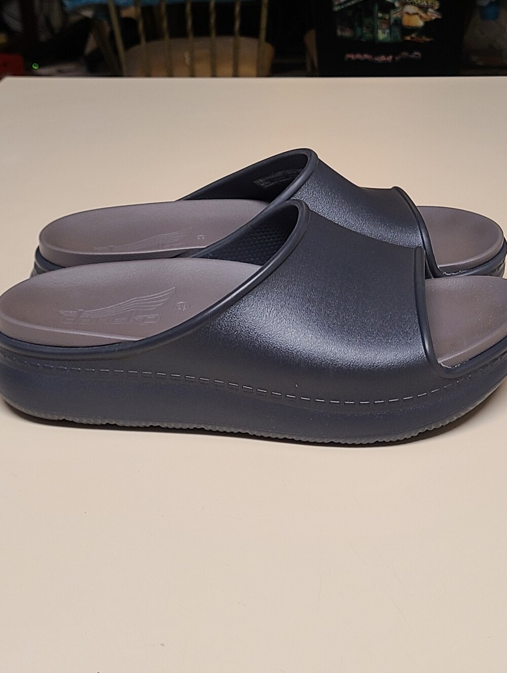 Dansko Devyn Recovery slide sandals size 38 - Picture 7 of 10